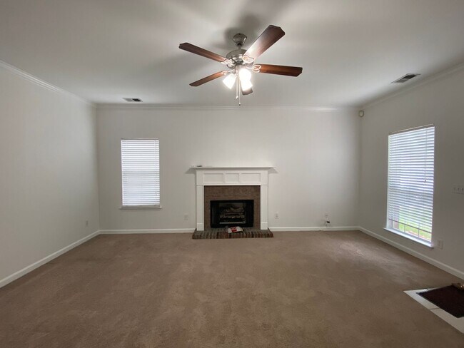 Foto del edificio - Home for rent in Hoover!!!! Available to V...