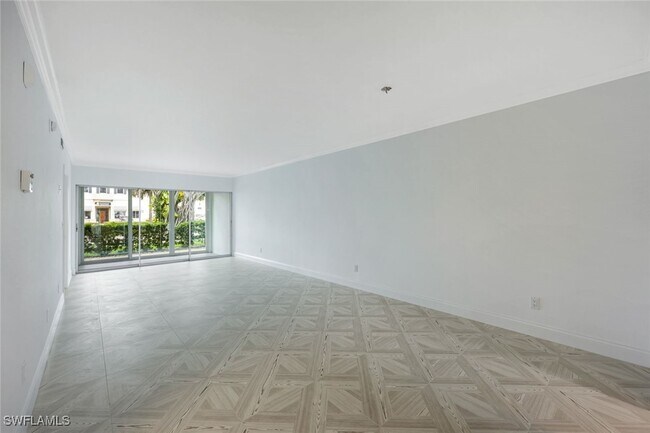 Foto del edificio - 212 Banyan Blvd