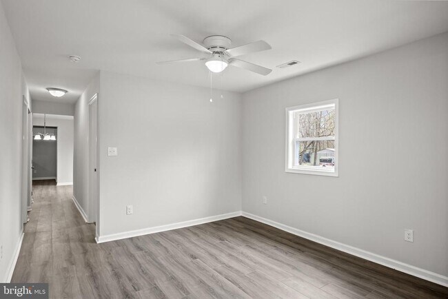 Foto del edificio - 467 W Atlantic Ave