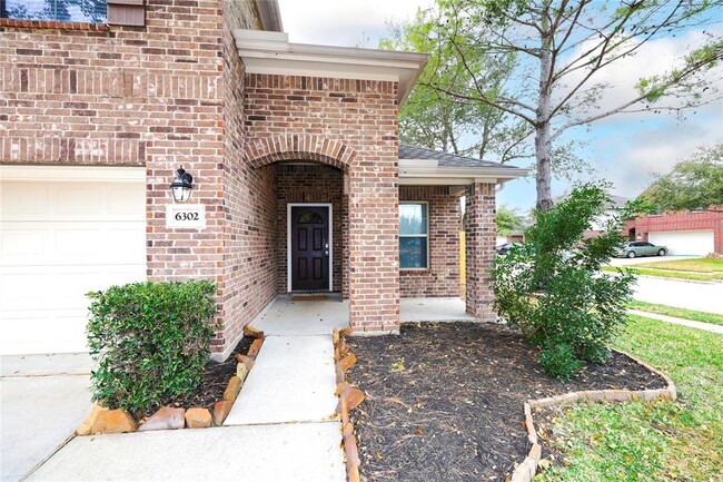 Building Photo - 6302 Denison Oaks Dr