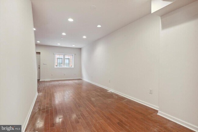 Foto del edificio - 2245 Sears St