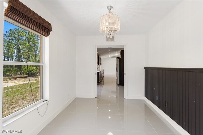 Foto del edificio - 3225 41st Ave NE