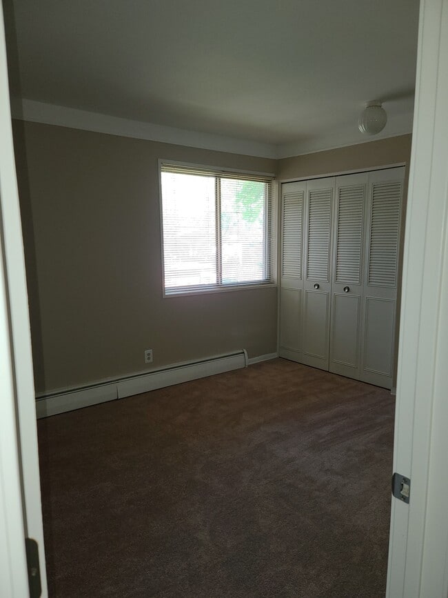 Bedroom #2 - 1237 Island Dr