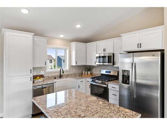 Building Photo - 502 66th Ct