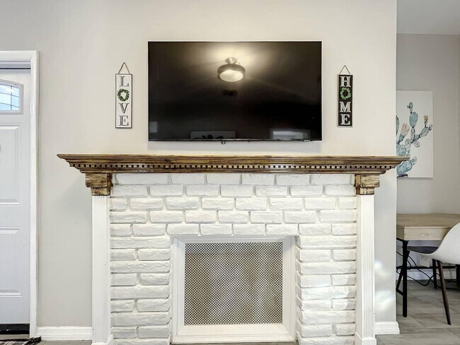 Foto del edificio - 1500 SW 12th Ct