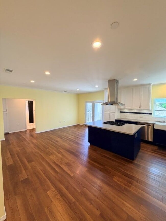 Photo - 4545 Vesper Avenue House