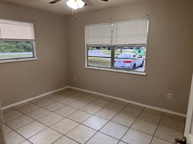 Foto del edificio - 324 Pleasant Grove Rd