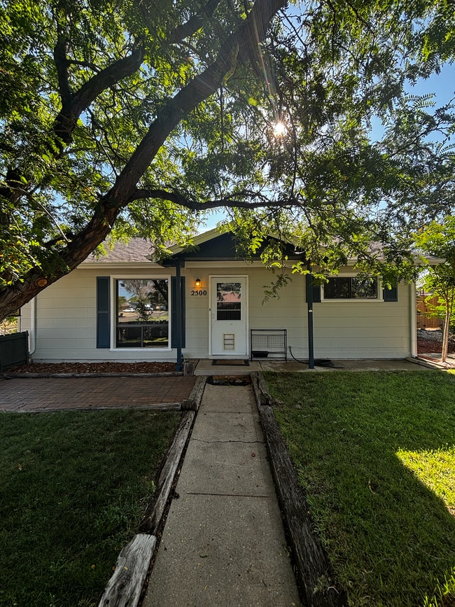 Building Photo - 2500 Emilia St