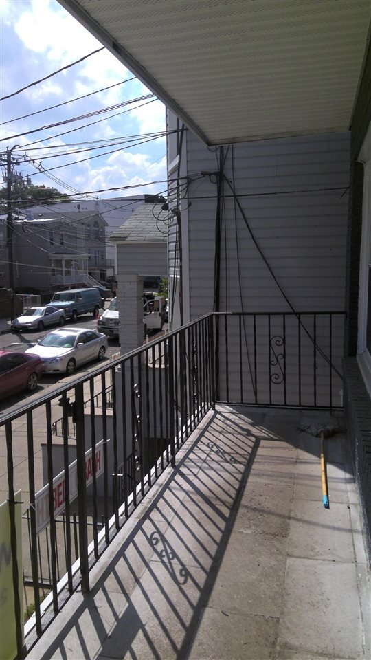 Foto del edificio - 16 Poplar St