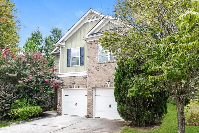 Building Photo - 6523 Silk Tree Pointe