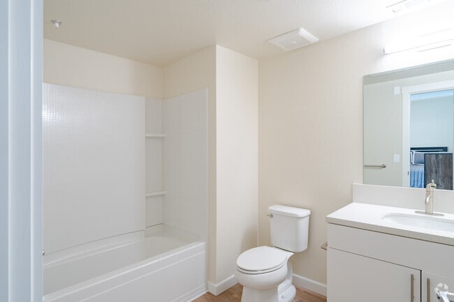 Studio Bathroom - Bella Creek Apartments