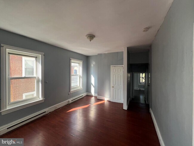 Building Photo - 1705 Harrison St