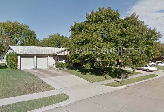 Primary Photo - 2115 Melissa St