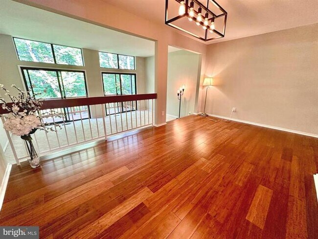 Foto del edificio - 1526 Scandia Cir