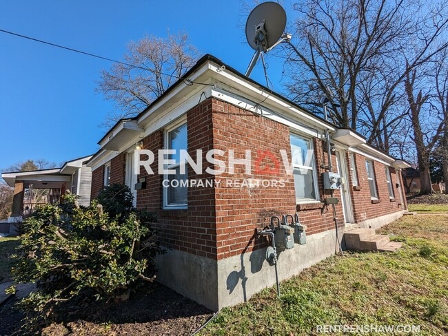 Building Photo - 2457 Hale - Renovated - Duplex - Binghampt...