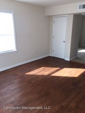 Building Photo - 227 Libbey St