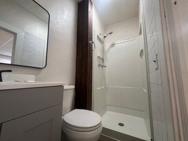 Foto del edificio - 429 Richwood Ave