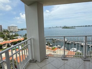 Building Photo - 4000 Towerside Terrace