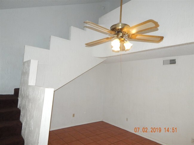 Foto del edificio - 795 E 24th St