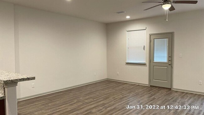 Building Photo - 622 Magnolia Bend