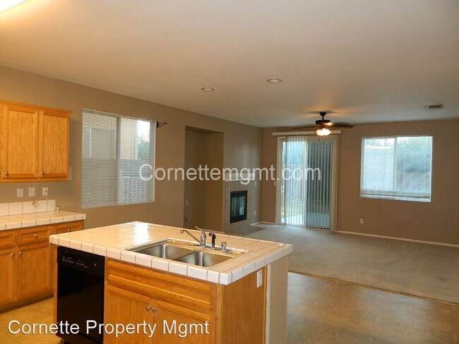Building Photo - 4 br, 3 bath House - 7908 Golden Ring Way