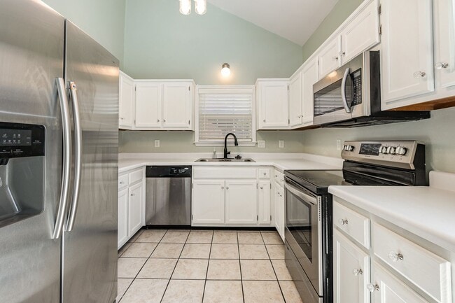 Building Photo - Welcome to Somerset Farms!