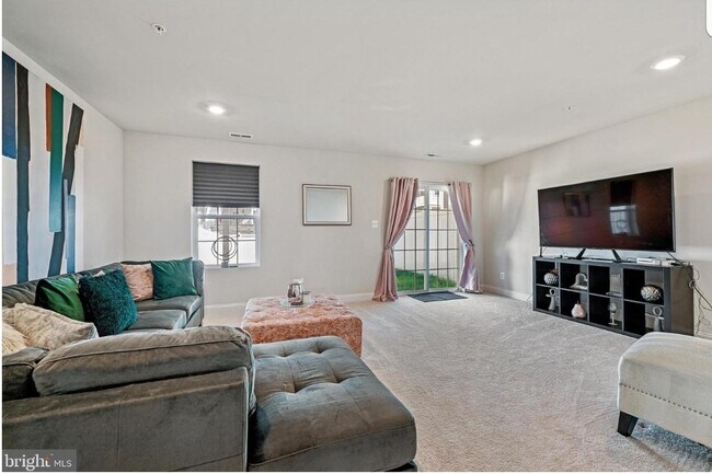 Lower (1st Floor) Family Room - 1220 Fenwick Rd