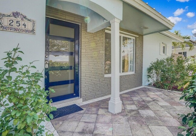 Foto del edificio - 254 NW 6th Ave