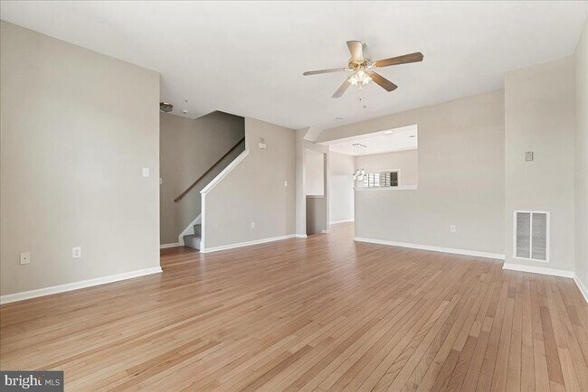 Building Photo - 5403 Upper Mill Terrace S