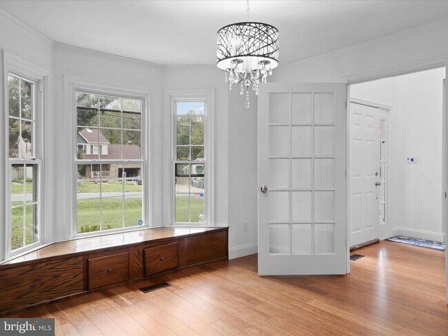 Foto del edificio - 1012 Richmond Dr