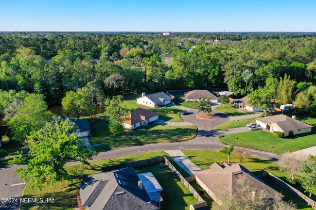 Foto del edificio - 5509 Bloomwood Ct