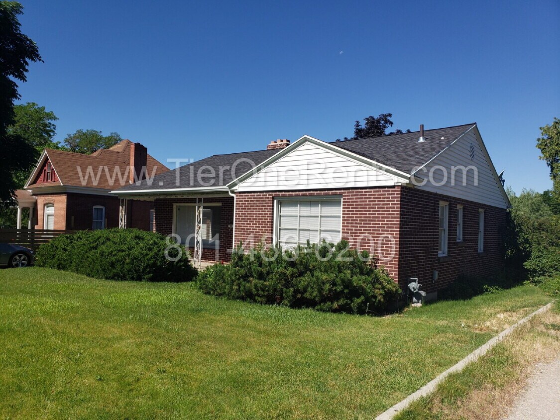 Foto principal - This property offers a NO DEPOSIT option a...