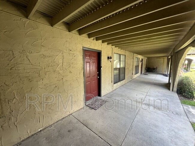 Building Photo - 10292 W Winston Ave