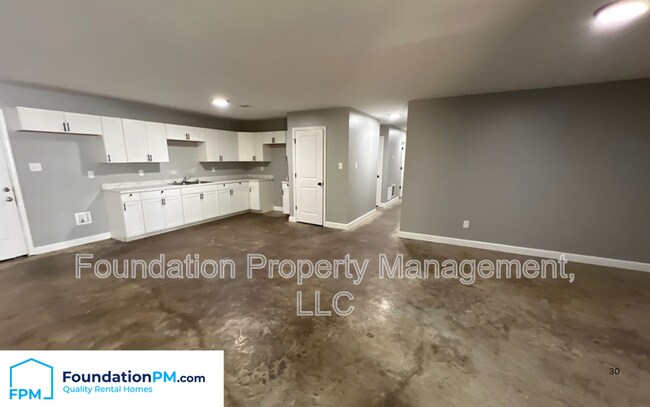 Building Photo - 1273 Englewood St