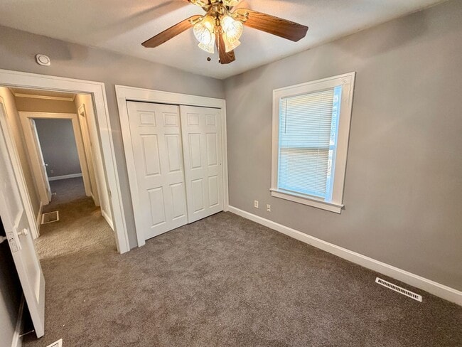 Foto del edificio - 538 S Hardy Ave