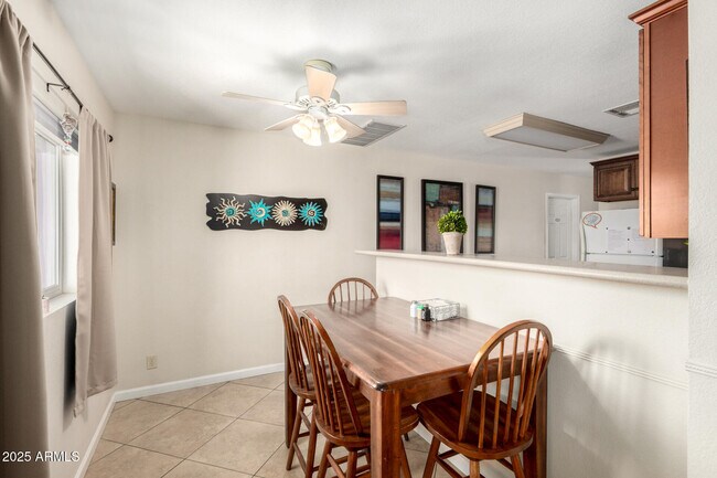 Foto del edificio - 6830 E Edgemont Ave