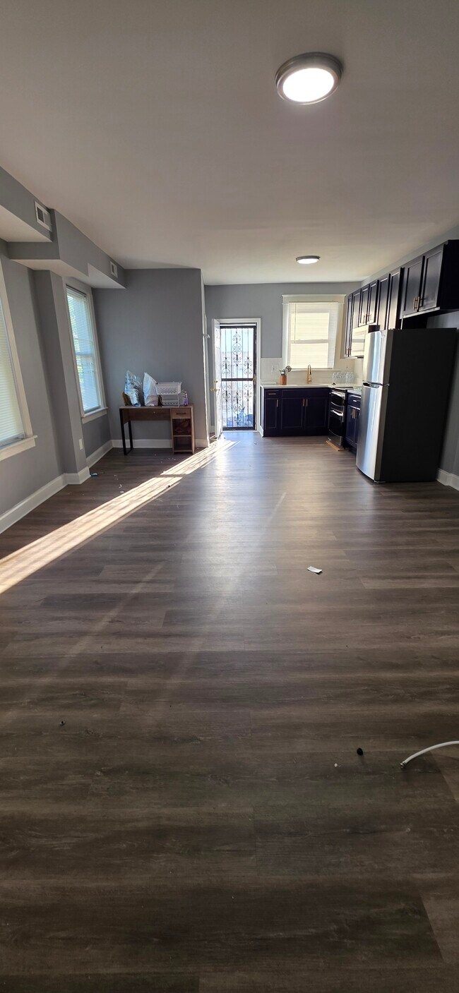 Foto del edificio - 1200 N Potomac St