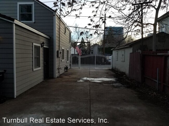 Foto del edificio - 4 br, 2 bath House - 417 11TH STREET