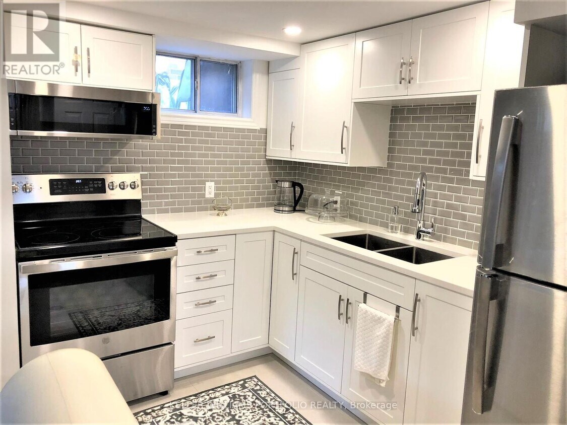 Photo principale - 1 Wincrest Dr
