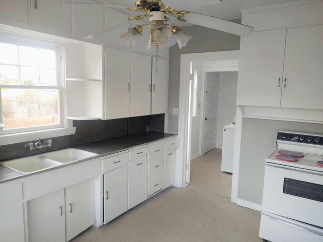 Foto del edificio - 159 E 100 S