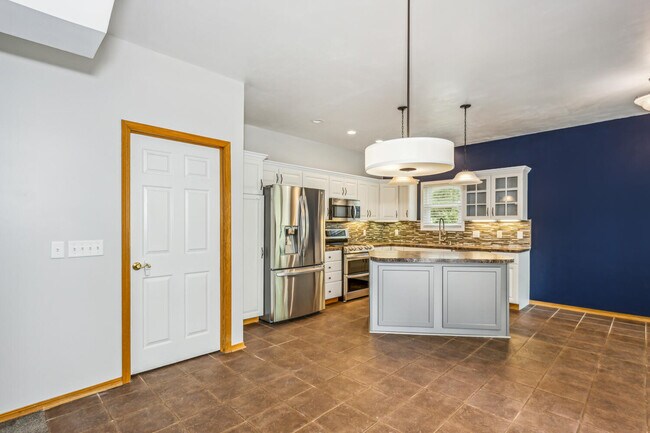 Building Photo - 7 Valley Oaks Ct
