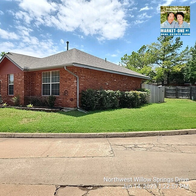 Building Photo - 6844 NW Willow Springs Dr