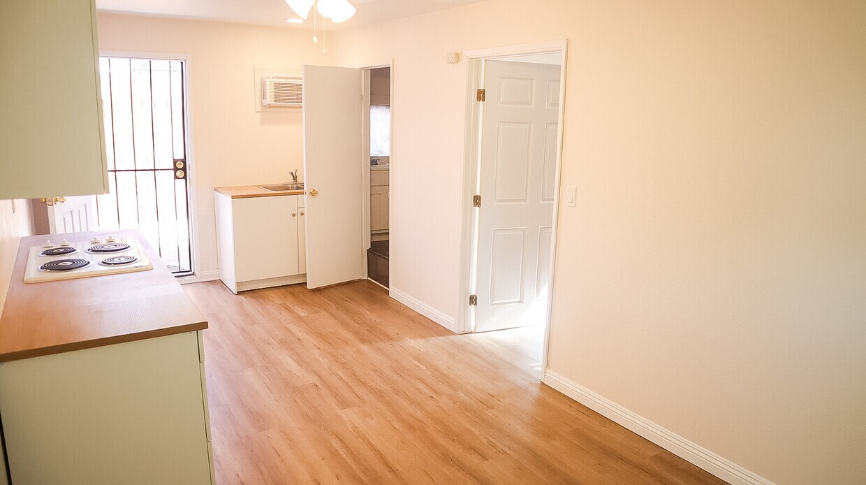 Foto principal - 1347 Genevieve St