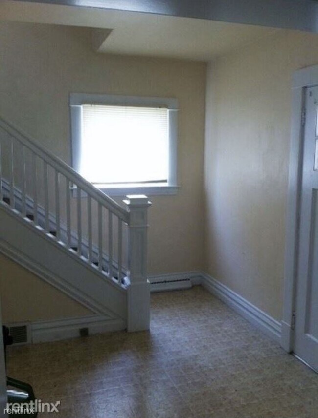 Building Photo - 1007 Hays Park Ave