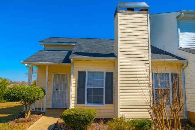 Photo - 2355 Wellington Cir Townhome