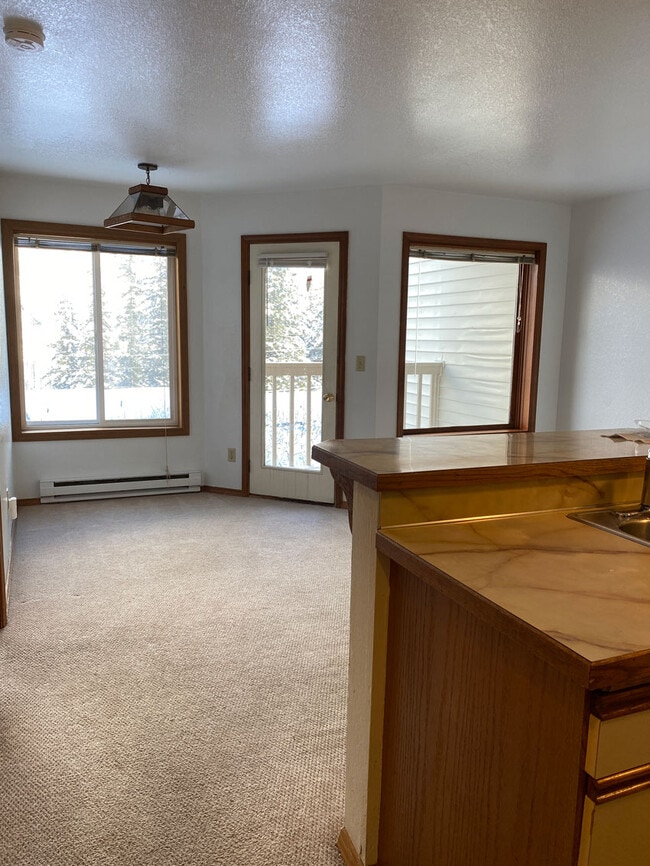 Building Photo - 2149 Crow Hill Dr