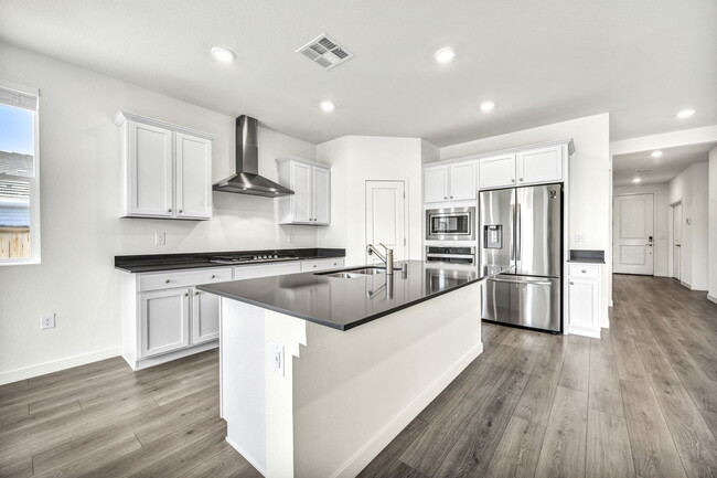 Building Photo - 340 Waterville Dr