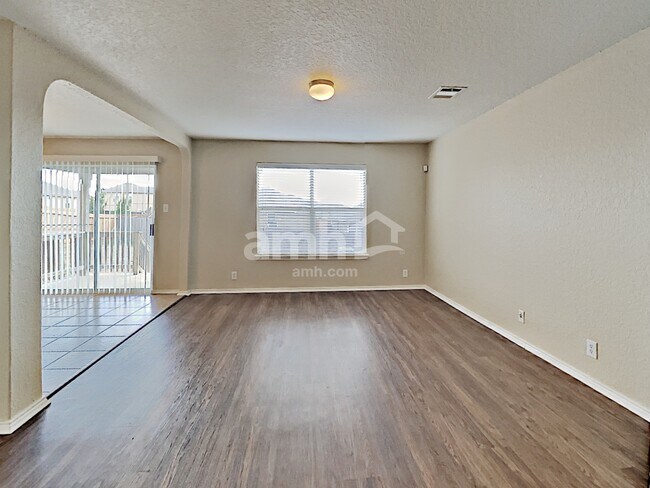 Building Photo - 7206 Calypso Dawn
