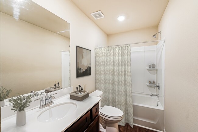 Building Photo - 6061 Rainbow Row