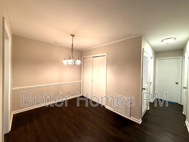 Foto del edificio - 4840 N New Hope Rd